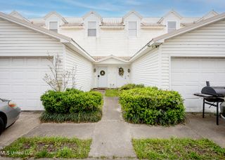 1805 Irish Hill Drive, 3, Biloxi, MS 39531