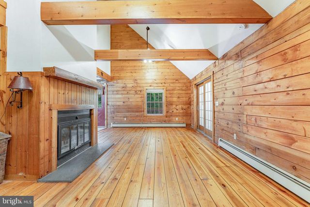 1821 W STRASBURG RD, West Chester, PA 19382