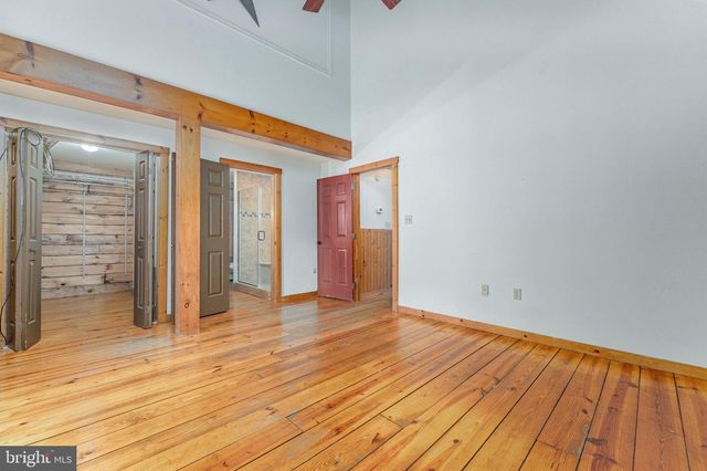 1821 W STRASBURG RD, West Chester, PA 19382