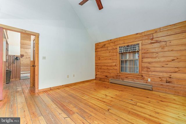 1821 W STRASBURG RD, West Chester, PA 19382