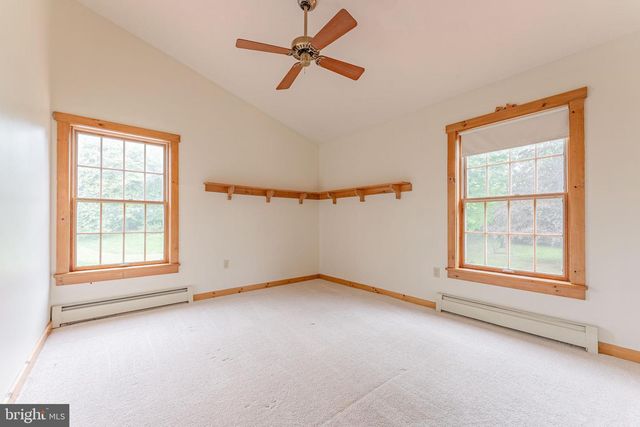 1821 W STRASBURG RD, West Chester, PA 19382