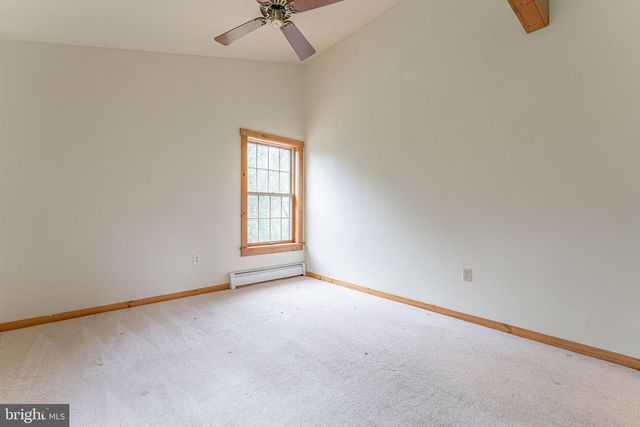 1821 W STRASBURG RD, West Chester, PA 19382