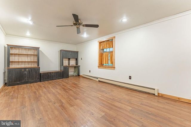 1821 W STRASBURG RD, West Chester, PA 19382