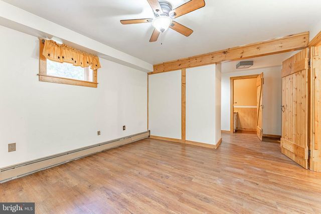 1821 W STRASBURG RD, West Chester, PA 19382
