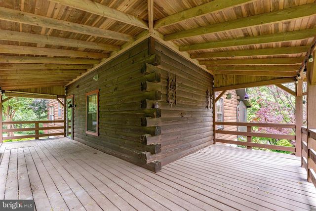 1821 W STRASBURG RD, West Chester, PA 19382
