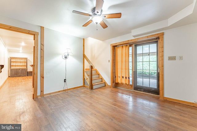 1821 W STRASBURG RD, West Chester, PA 19382