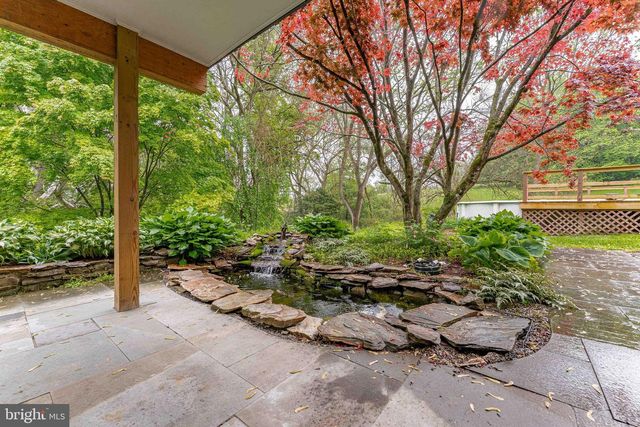 1821 W STRASBURG RD, West Chester, PA 19382