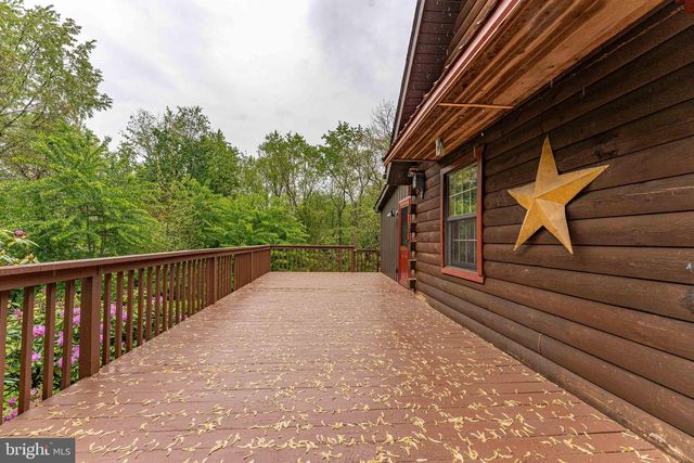 1821 W STRASBURG RD, West Chester, PA 19382