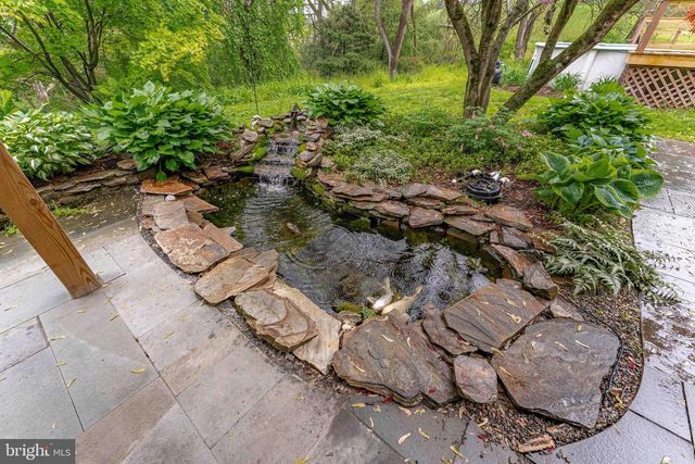 1821 W STRASBURG RD, West Chester, PA 19382