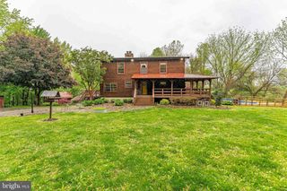 1821 W STRASBURG RD, West Chester, PA 19382