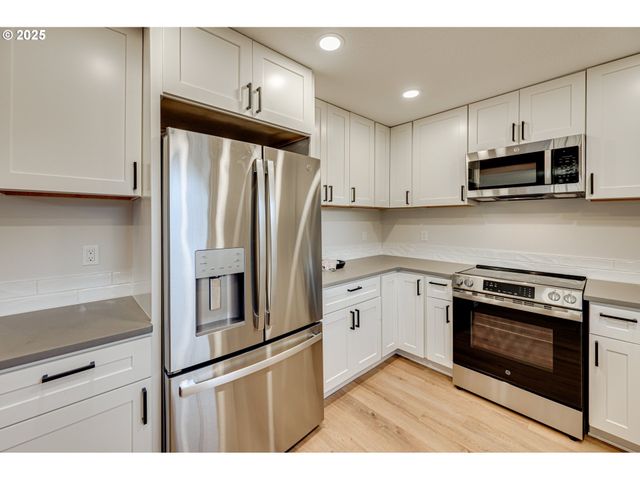 171 YELTON Dr, Longview, WA 98632