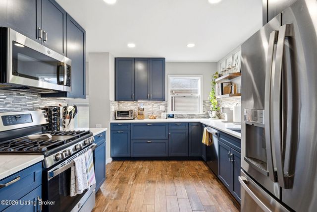 3716 Youngwood Rd, Louisville, KY 40218