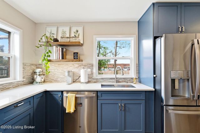 3716 Youngwood Rd, Louisville, KY 40218