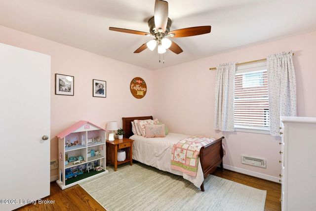 3716 Youngwood Rd, Louisville, KY 40218