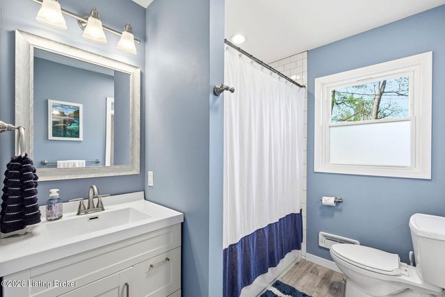 3716 Youngwood Rd, Louisville, KY 40218