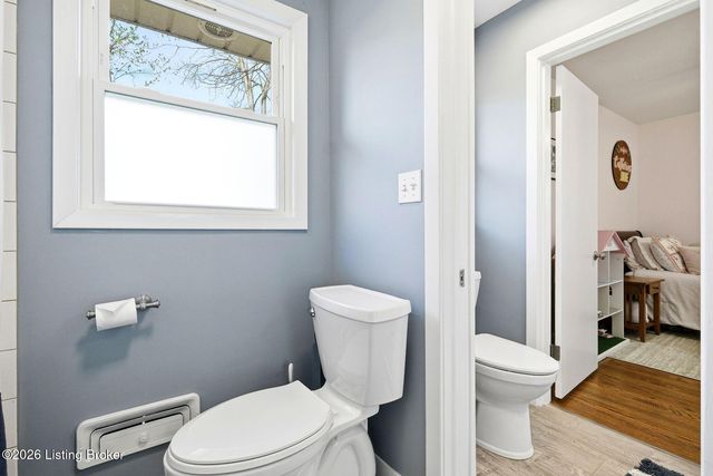 3716 Youngwood Rd, Louisville, KY 40218