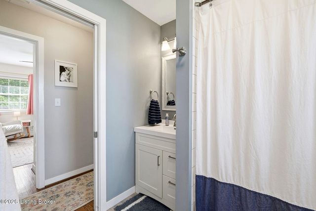 3716 Youngwood Rd, Louisville, KY 40218