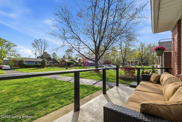 3716 Youngwood Rd, Louisville, KY 40218