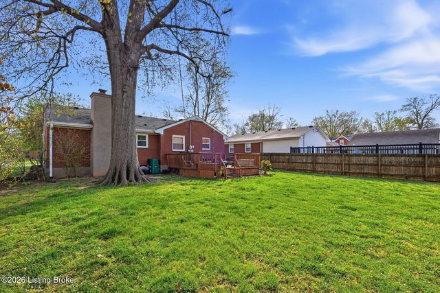 3716 Youngwood Rd, Louisville, KY 40218