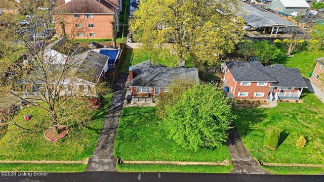 3716 Youngwood Rd, Louisville, KY 40218