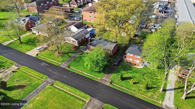 3716 Youngwood Rd, Louisville, KY 40218