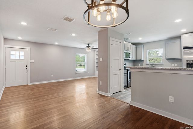 103 Wellesley, San Antonio, TX 78209