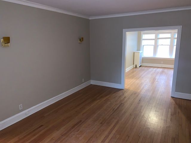 2046 W Farragut Avenue 3, Chicago, IL 60625