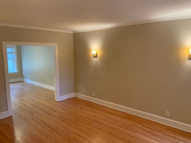 2046 W Farragut Avenue 3, Chicago, IL 60625