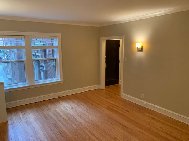 2046 W Farragut Avenue 3, Chicago, IL 60625