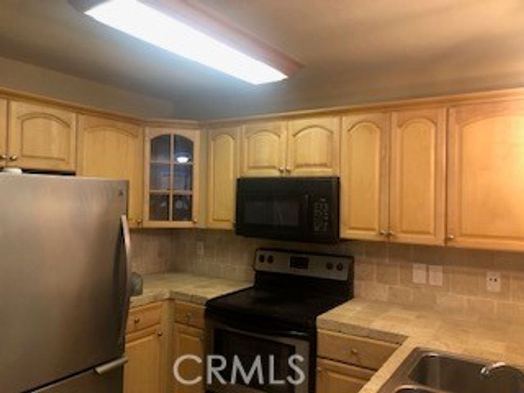 6454 Akins Avenue 407, San Diego, CA 92114 — photo 2