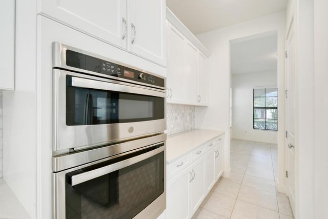 13351 Machiavelli Way, Palm Beach Gardens, FL 33418