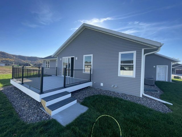 1927 Golden Gate WAY, Holmen, WI 54636