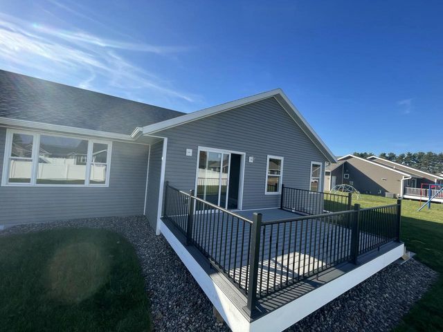 1927 Golden Gate WAY, Holmen, WI 54636