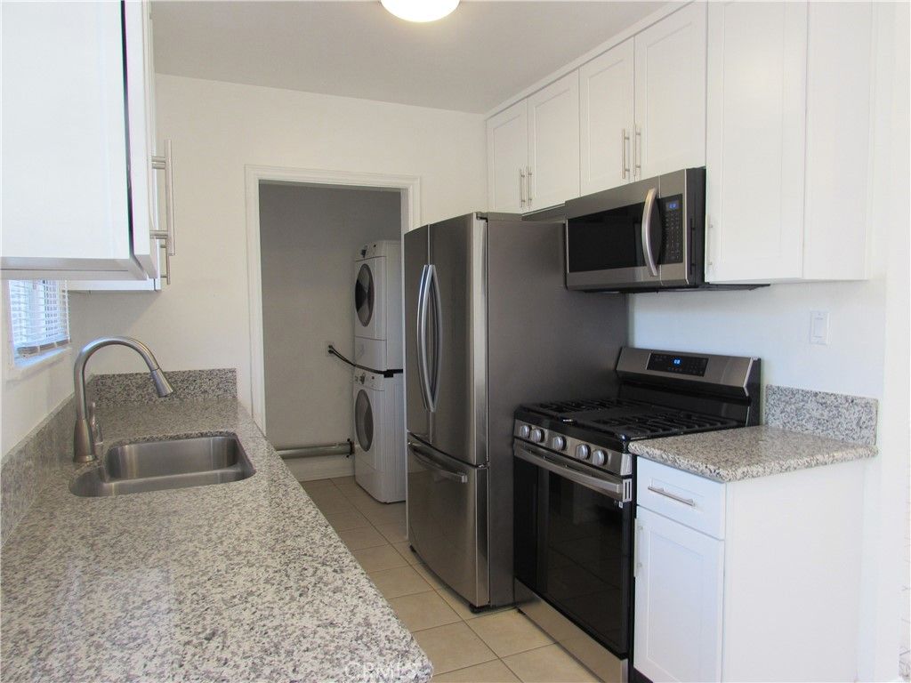 10116 Owensmouth, Chatsworth, CA 91311 — photo 2