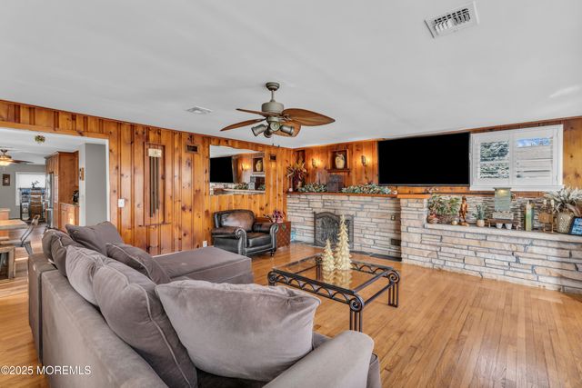 788 Poole Avenue, Hazlet, NJ 07730