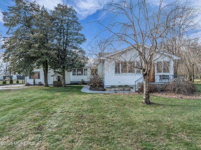 788 Poole Avenue, Hazlet, NJ 07730