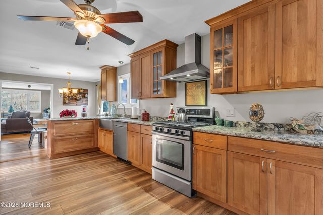 788 Poole Avenue, Hazlet, NJ 07730