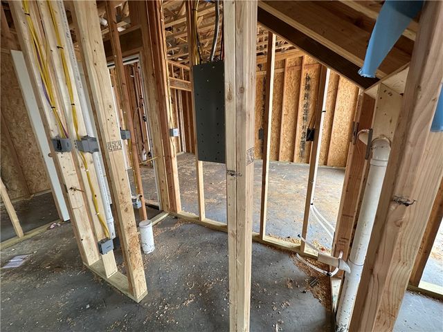 2616 W Berkley Avenue, Rogers, AR 72758