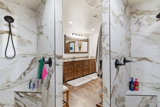 187 County Road 4195, Decatur, TX 76234
