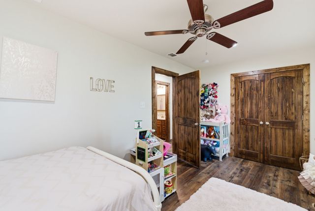 187 County Road 4195, Decatur, TX 76234