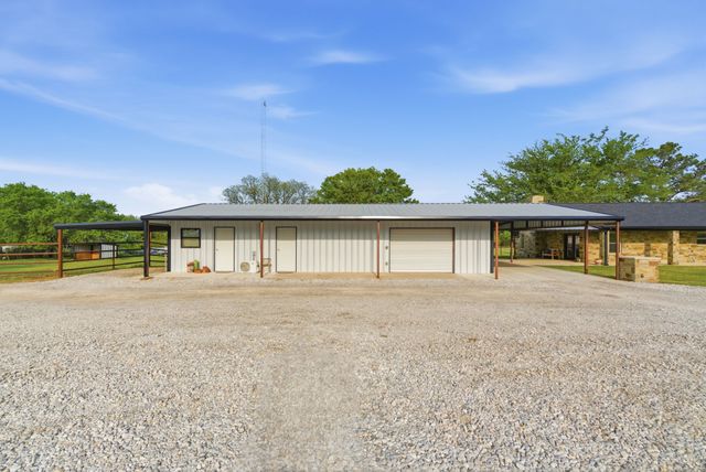 187 County Road 4195, Decatur, TX 76234