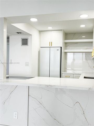 3140 S Ocean Dr 2403, Hallandale Beach, FL 33009