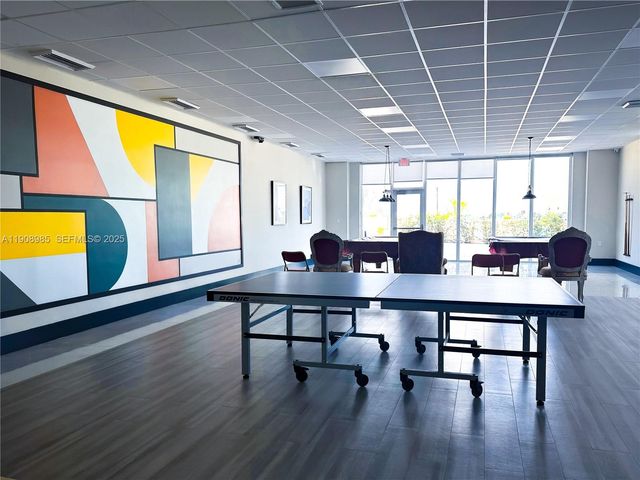 3140 S Ocean Dr 2403, Hallandale Beach, FL 33009