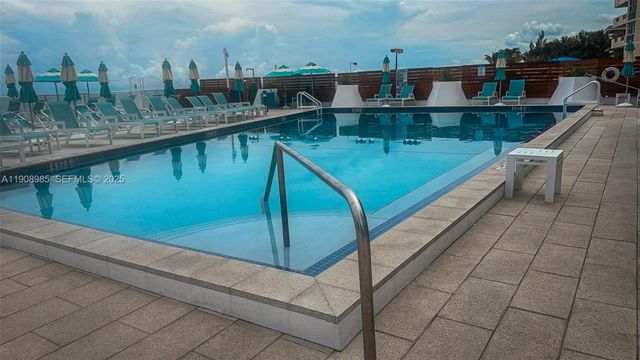 3140 S Ocean Dr 2403, Hallandale Beach, FL 33009