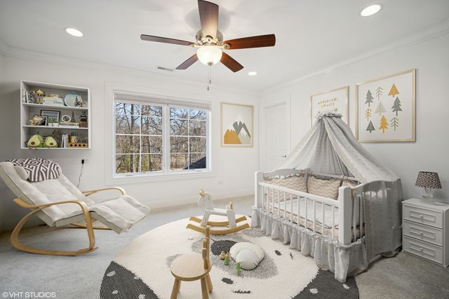 7 Preston Court, Lincolnshire, IL 60069