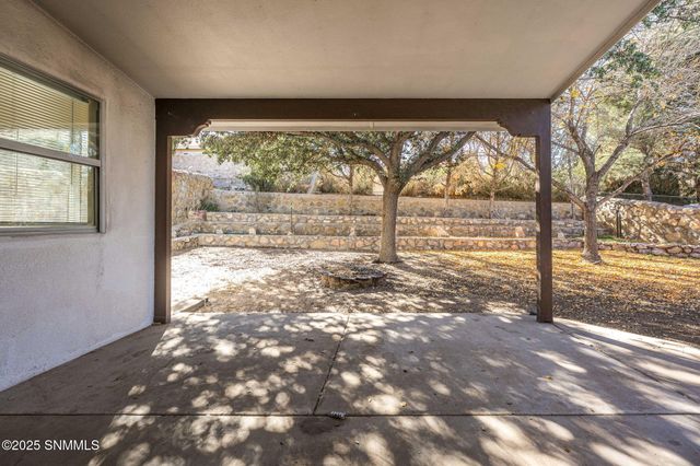 760 Indian Hollow Road, Las Cruces, NM 88011