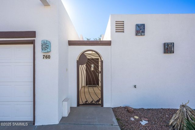 760 Indian Hollow Road, Las Cruces, NM 88011