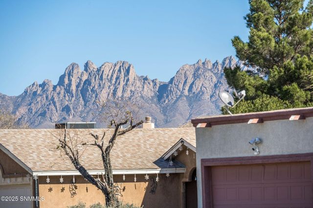 760 Indian Hollow Road, Las Cruces, NM 88011