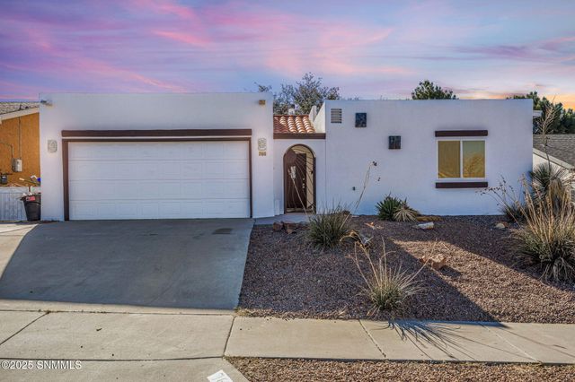 760 Indian Hollow Road, Las Cruces, NM 88011