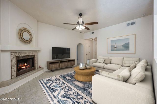 760 Indian Hollow Road, Las Cruces, NM 88011